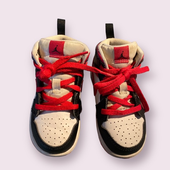 Nike - Air Jordan 1 TD Mid Very Berry Black Red White Size 7C Toddler KIDS - Picture 3 of 11